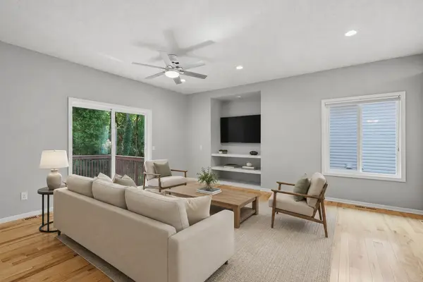 13150 Fordham CT, Apple Valley, MN 55124