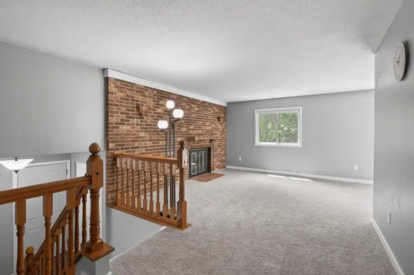 2210 Matterhorn LN, Saint Paul, MN 55119