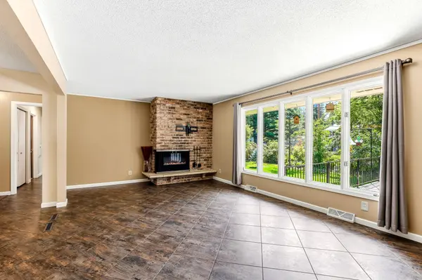 16307 Moorland CIR, Minnetonka, MN 55345