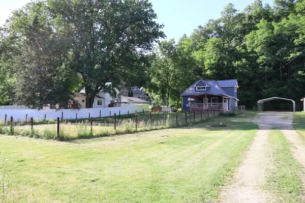 115 4th AVE, Cashton, WI 54619
