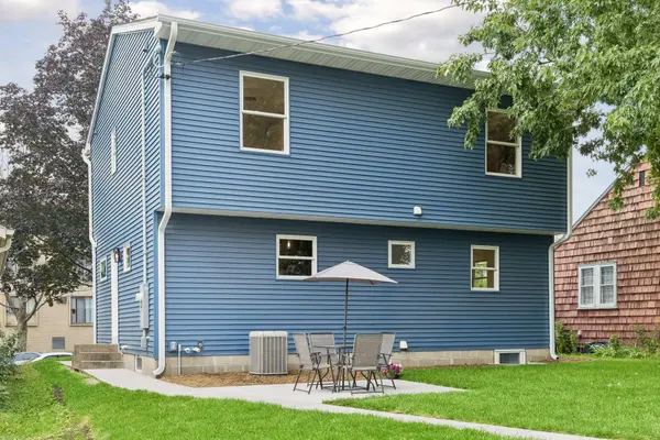 3025 Natchez AVE S, Saint Louis Park, MN 55416