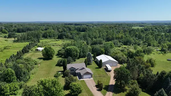 18180 Franconia TRL, Shafer, MN 55074