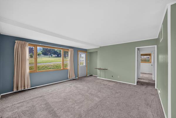 16 Carter LN, Silver Bay, MN 55614