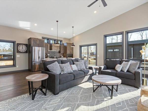 Quarterdeck Resort #405 9839 Adventure WAY SW, Nisswa, MN 56468