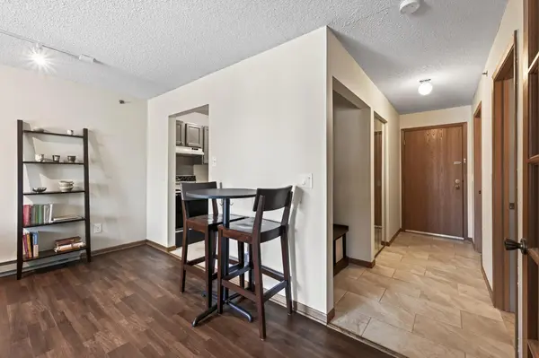 2150 Ridge DR #36, Saint Louis Park, MN 55416
