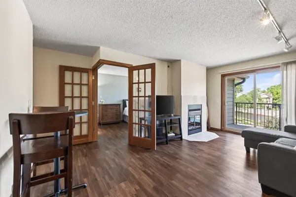 2150 Ridge DR #36, Saint Louis Park, MN 55416
