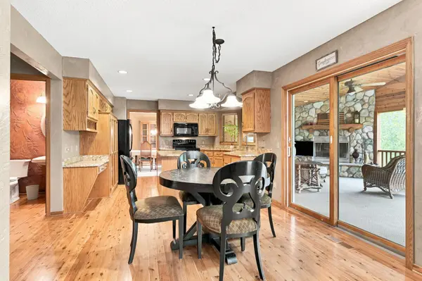 17654 W 67th ST, Eden Prairie, MN 55346