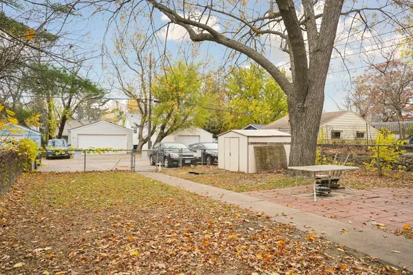 1695 7th ST E, Saint Paul, MN 55106