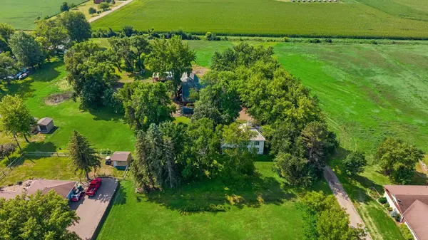 724 Park AVE, Hamburg, MN 55339