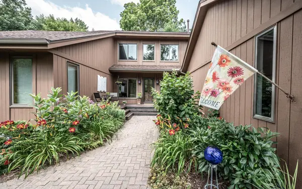 18425 Jamaica PATH, Lakeville, MN 55044