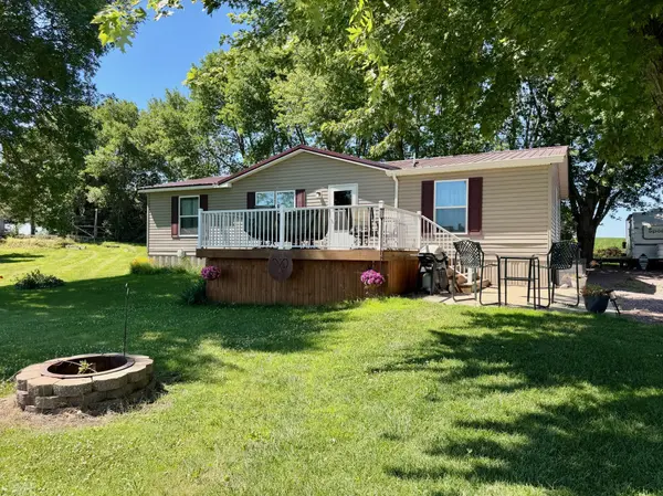25 Pommier LN, Garvin, MN 56132