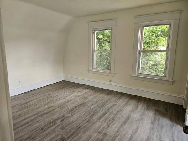 22 2nd ST SE, Faribault, MN 55021