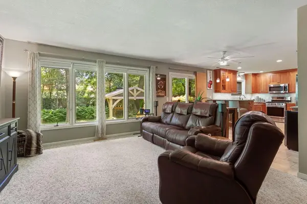 2685 Glenbrook AVE N, Oakdale, MN 55128