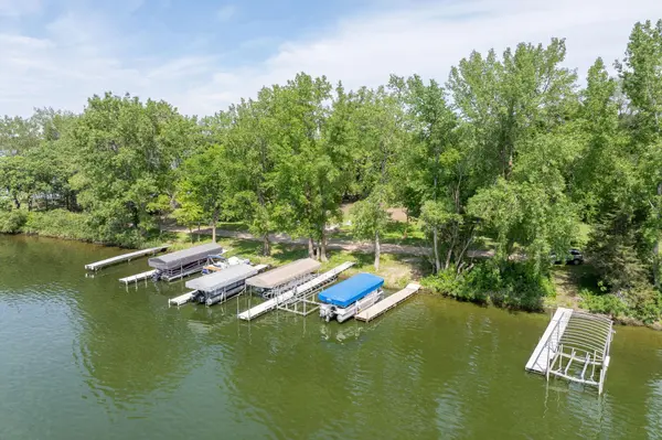6105 Shamrock DR, Madison Lake, MN 56063