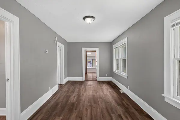 1154 Lawson AVE E, Saint Paul, MN 55106