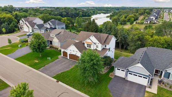 9708 Compass Pointe CT, Woodbury, MN 55129