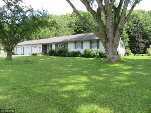 W7515 US Highway 10, Ellsworth, WI 54011