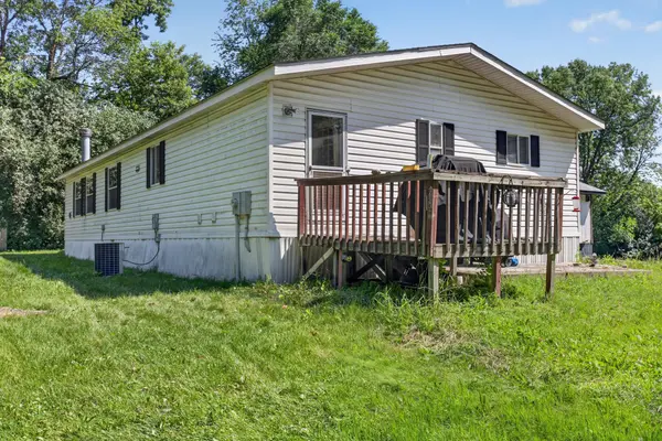 8834 Hamilton AVE NE, Monticello, MN 55362