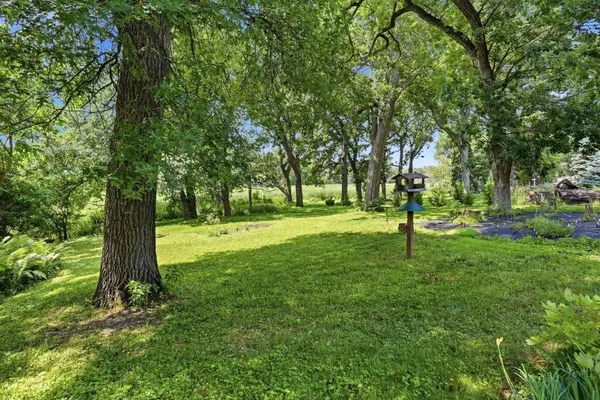 5433 Twin Lake BLVD E, Brooklyn Center, MN 55429