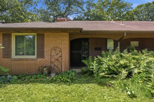 5433 Twin Lake BLVD E, Brooklyn Center, MN 55429
