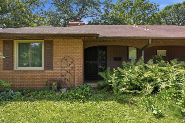 5433 Twin Lake BLVD E, Brooklyn Center, MN 55429