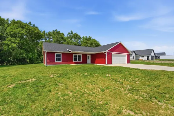 226 Greenview LN, Miltona, MN 56354