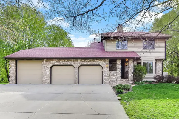 2133 Trumble CT, Chaska, MN 55318