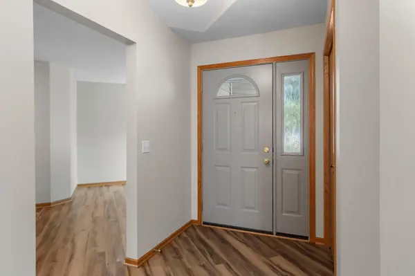 7632 Newbury RD, Woodbury, MN 55125