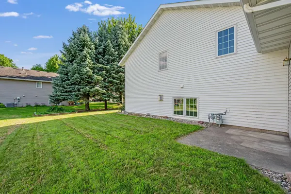 19 La Mar CT, North Mankato, MN 56003