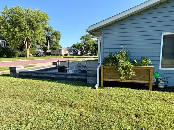 1153 5th AVE, Windom, MN 56101