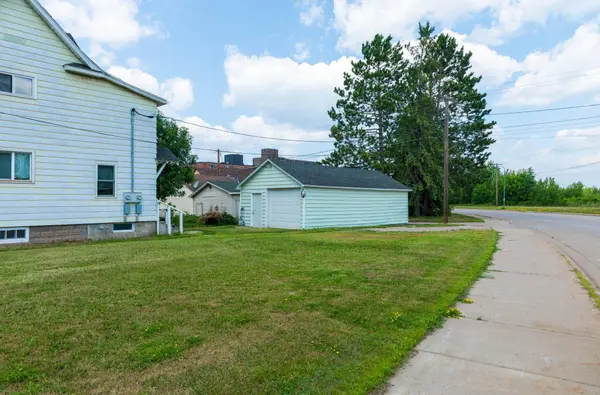 205 4th ST N, Virginia, MN 55792
