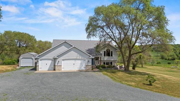 1683 89th ST, New Richmond, WI 54017