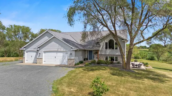 1683 89th ST, New Richmond, WI 54017