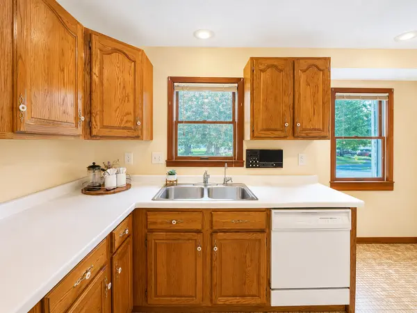 172 Charles AVE, Red Wing, MN 55066