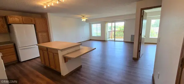 2155 6th LN SE #206, Cambridge, MN 55008