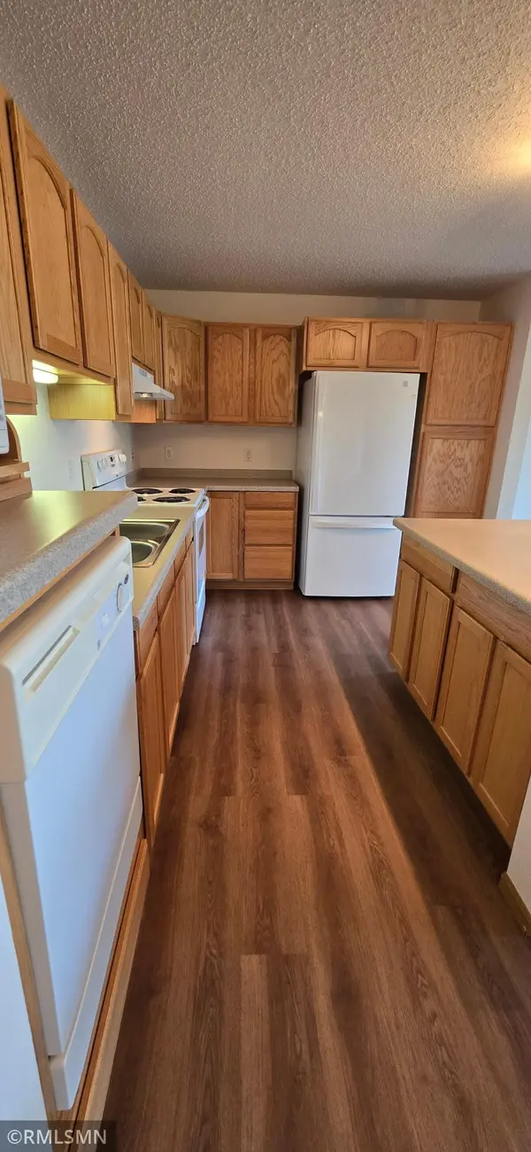 2155 6th LN SE #206, Cambridge, MN 55008