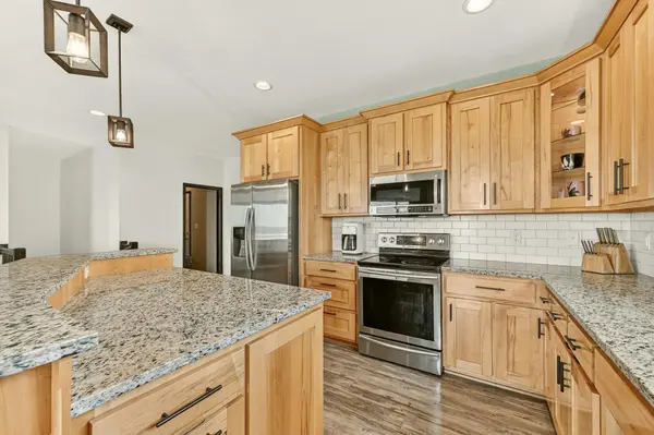 562 15th AVE NE, Byron, MN 55920