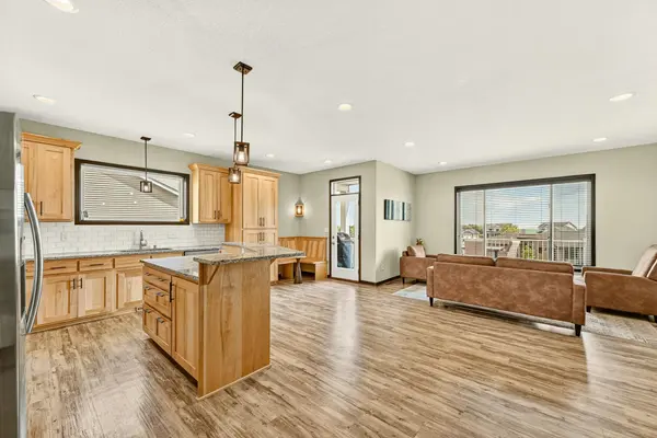 562 15th AVE NE, Byron, MN 55920