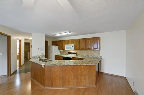 930 Lyn WAY #203, Hastings, MN 55033
