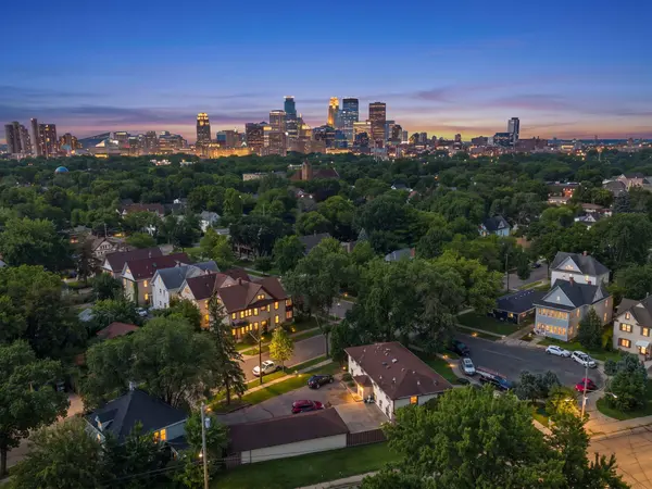 901 4th ST NE, Minneapolis, MN 55413