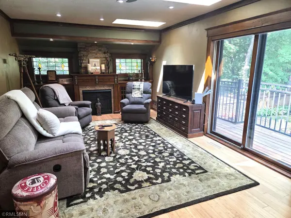 13060 Oakview LN N, Dayton, MN 55327