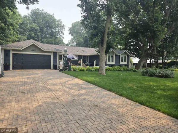 13060 Oakview LN N, Dayton, MN 55327