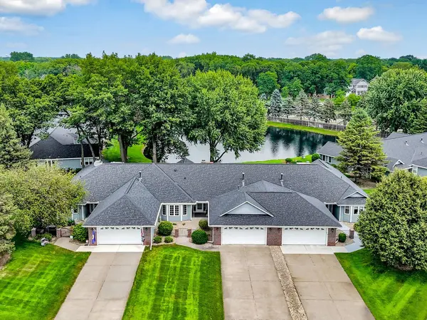 1123 Lois CT, Shoreview, MN 55126
