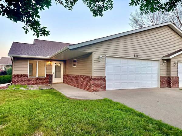 939 Mayvis BLVD, Mankato, MN 56001