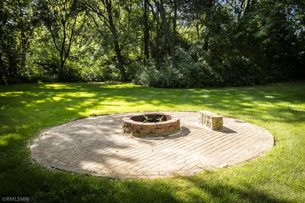 335 Creekview Court, Baldwin, WI 54002