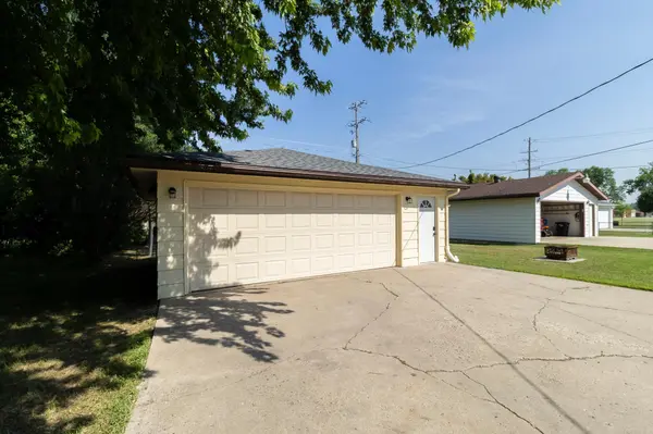 1618 17th ST S, Fargo, ND 58103