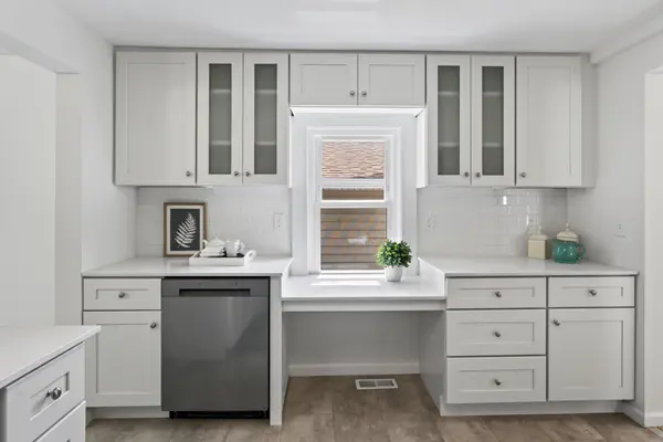 4241 Yosemite AVE S, Saint Louis Park, MN 55416