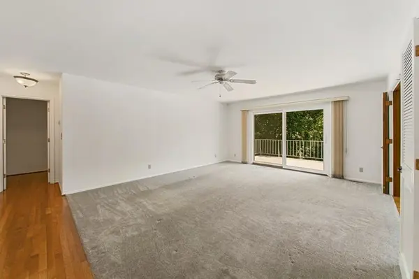 1329 Kassan DR, South Saint Paul, MN 55075