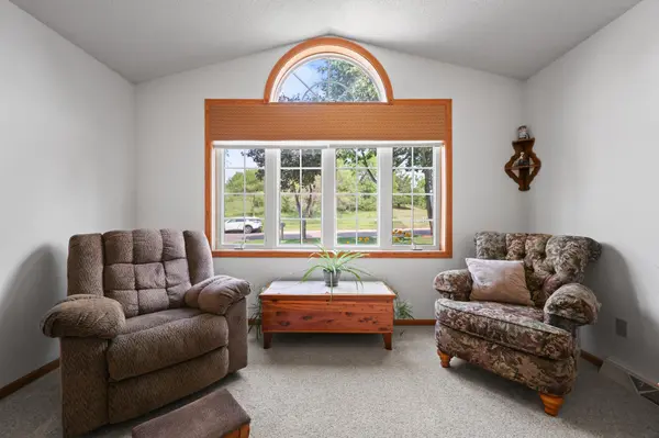 2105 Prairie Hill RD, Saint Cloud, MN 56301