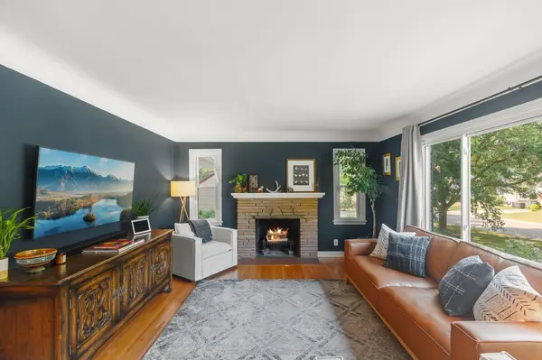 1310 Welcome AVE N, Golden Valley, MN 55422